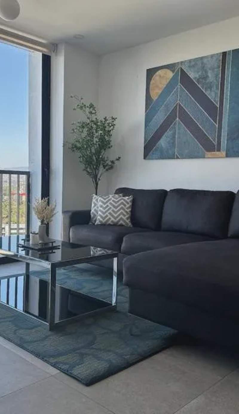Modern Apartment in Downtown. A/C+ Wifi!