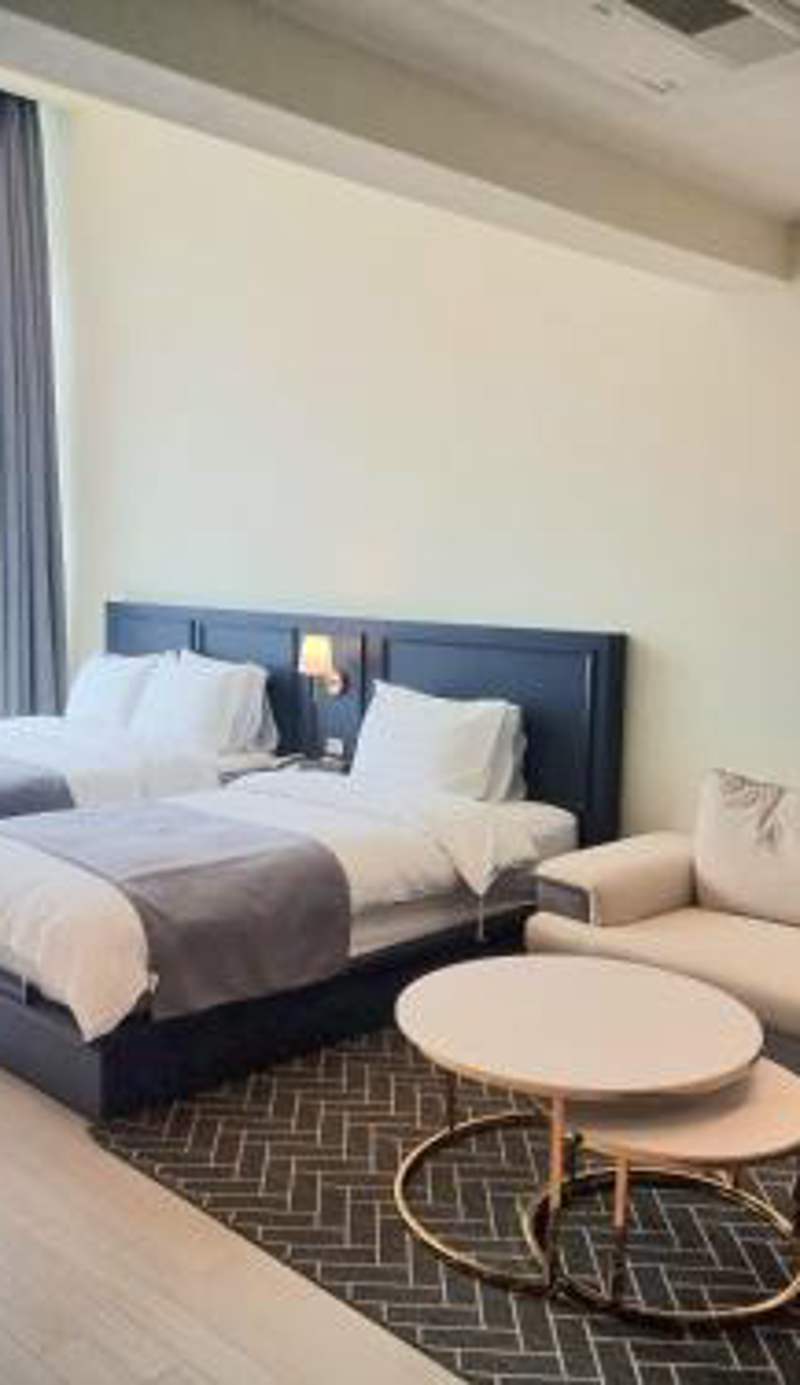 Rich Hotel