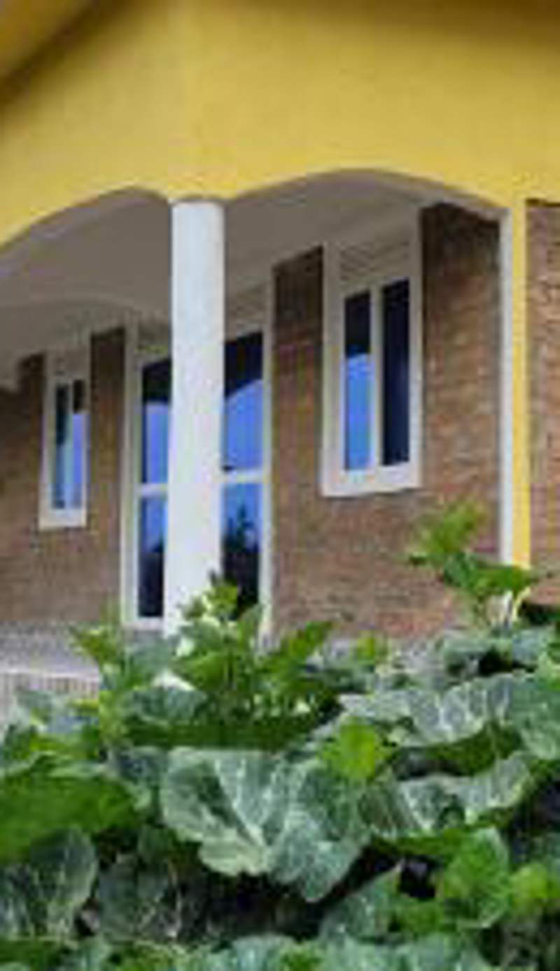 Kamengo Cottages