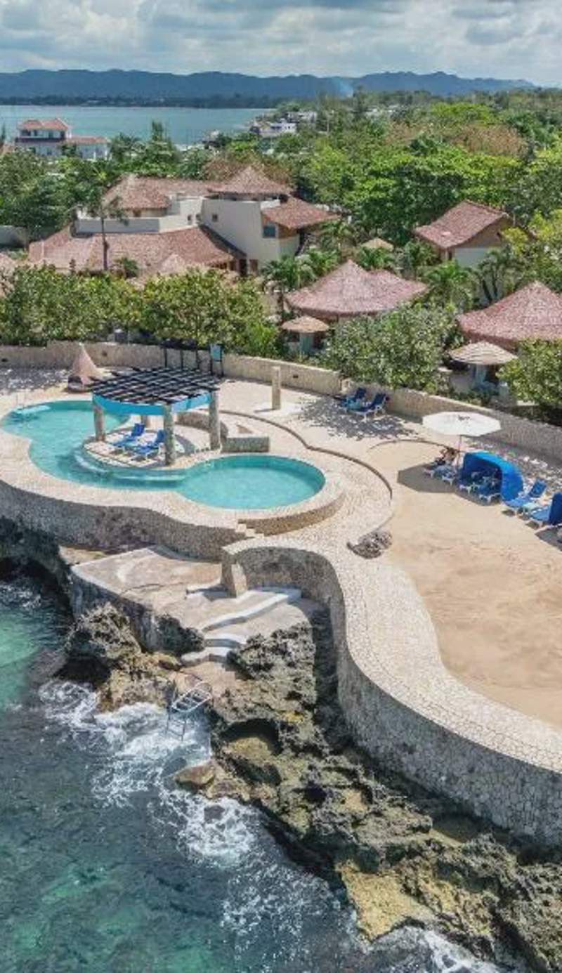 Ocean Cliff Hotel Negril Limited - Adults Only