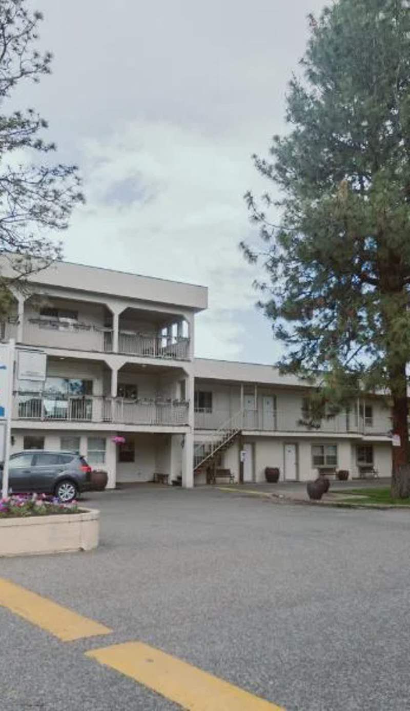 Beachside Motel