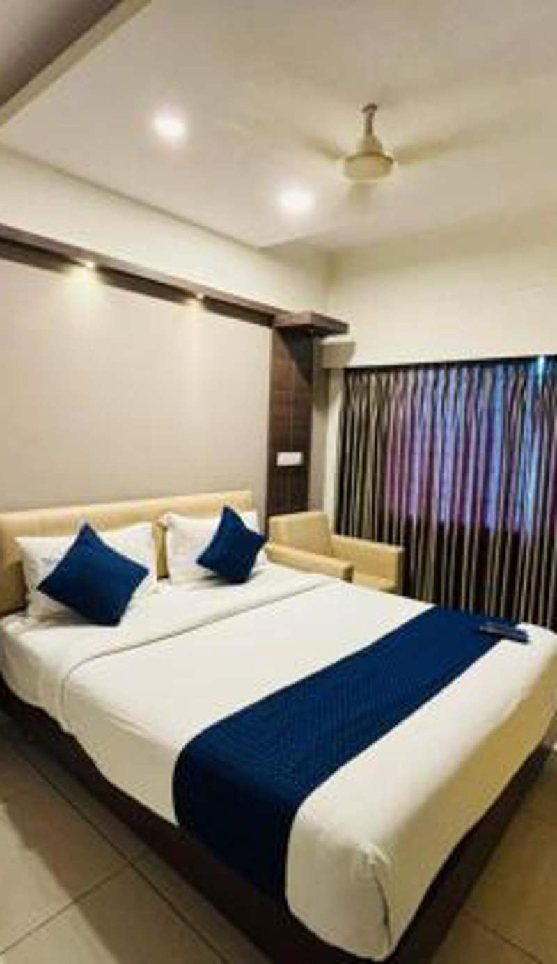 Hotel Sandalwood Inn - Rooms and Spa