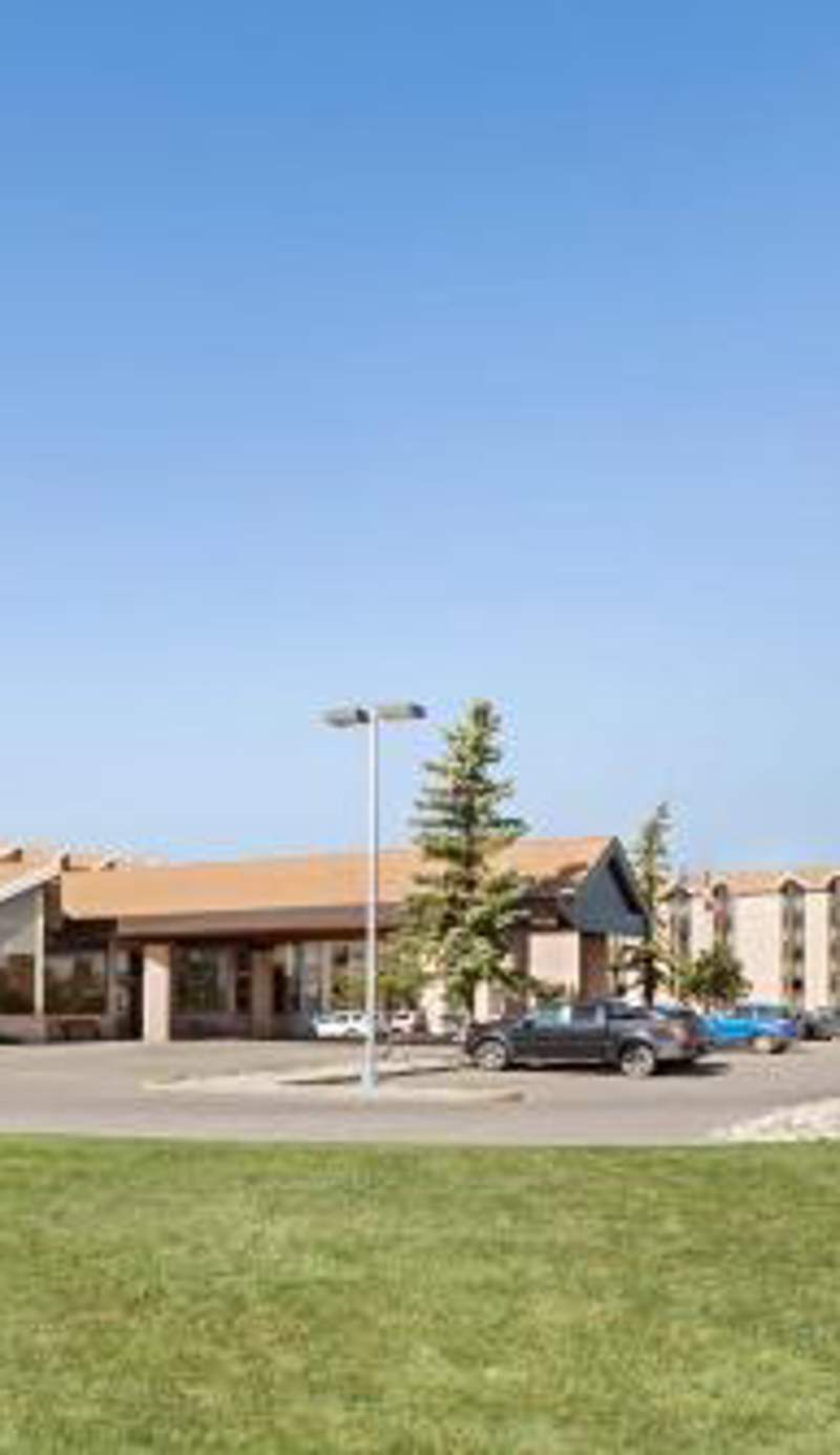 Royal Hotel West Edmonton, Trademark Collection by Wyndham