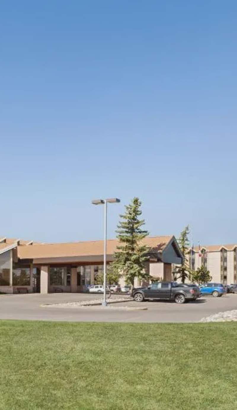 Royal Hotel West Edmonton, Trademark Collection by Wyndham
