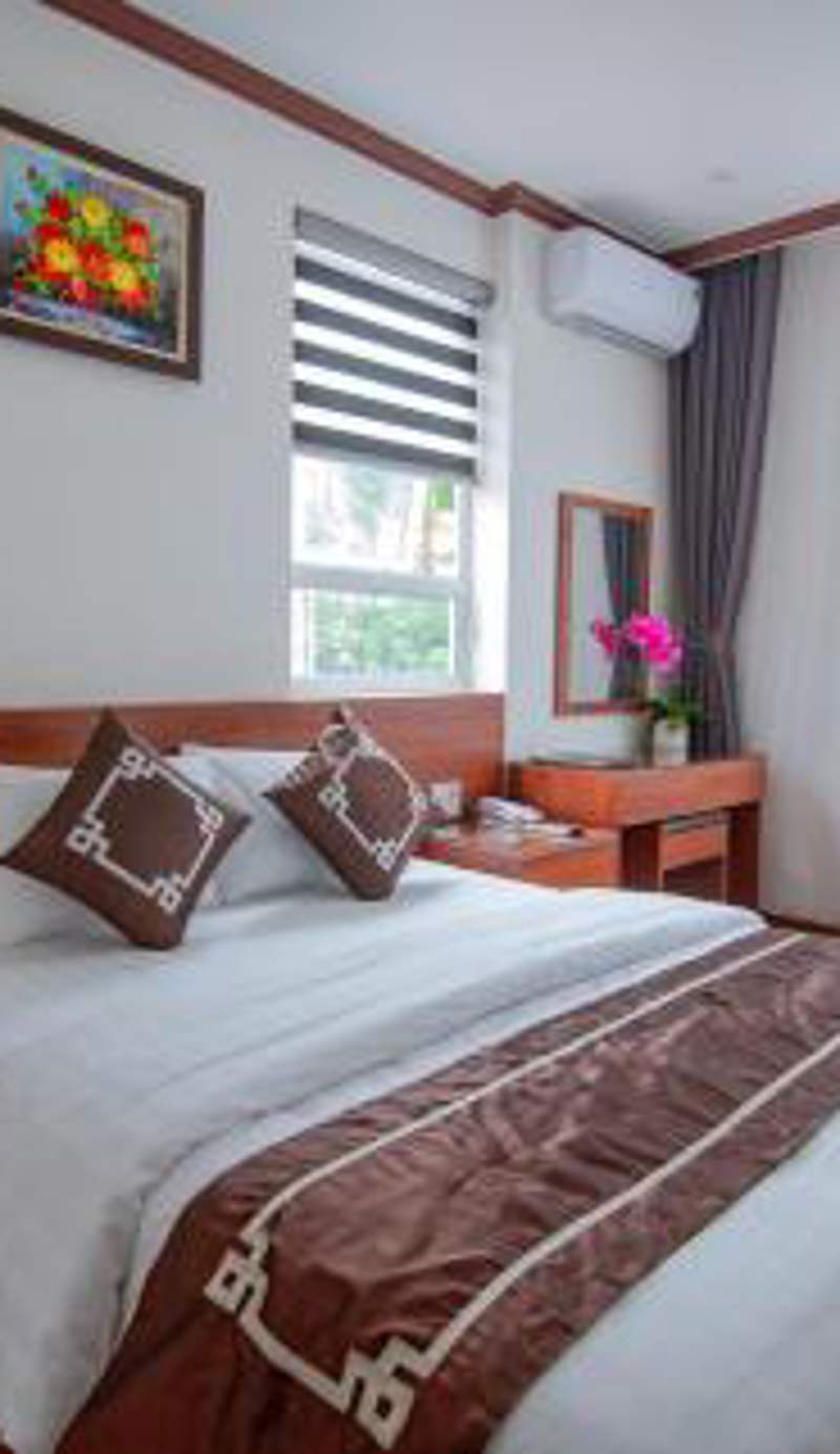 LUXURY HOSTEL