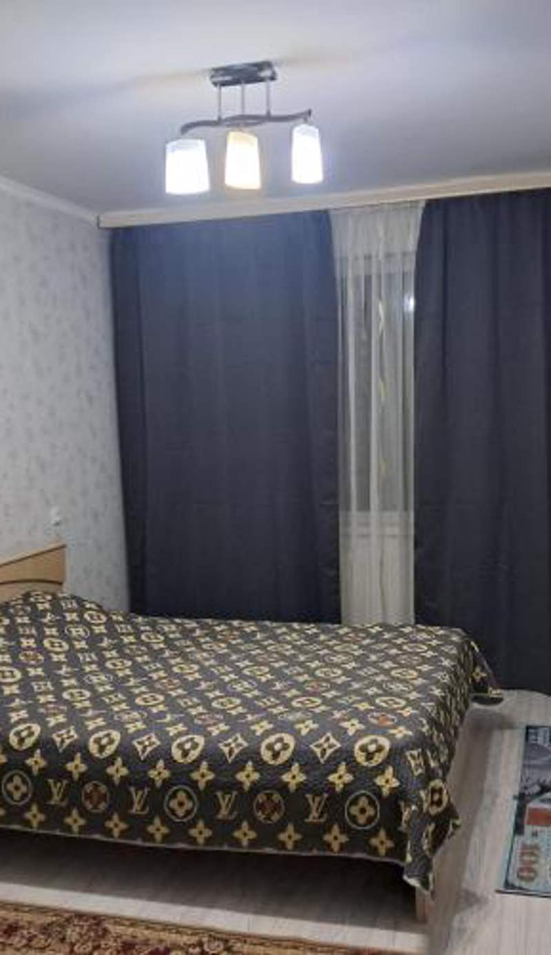 1 комн квартира рн Сазда БЦ МИР в Центре