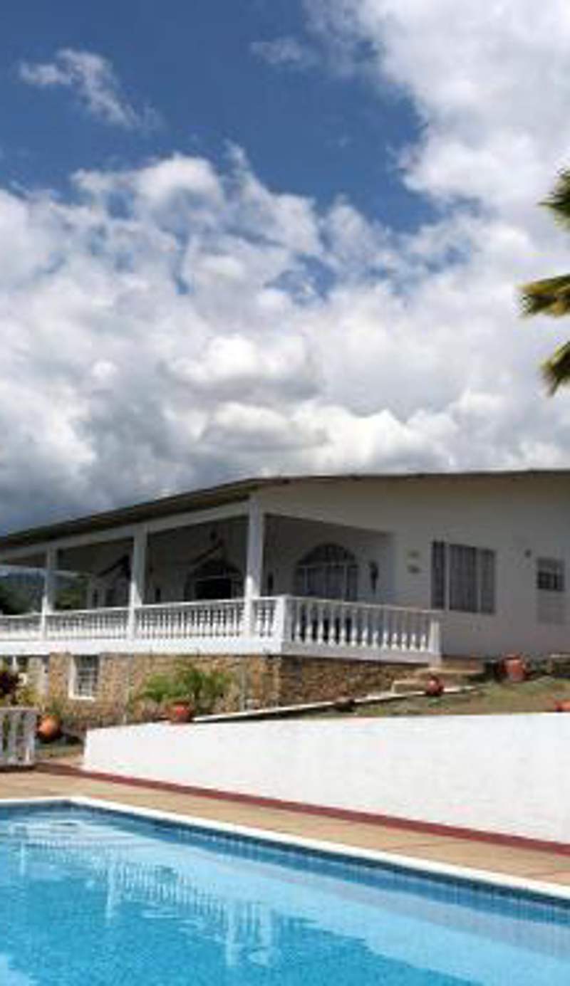 Casa de campo con hermosa vista