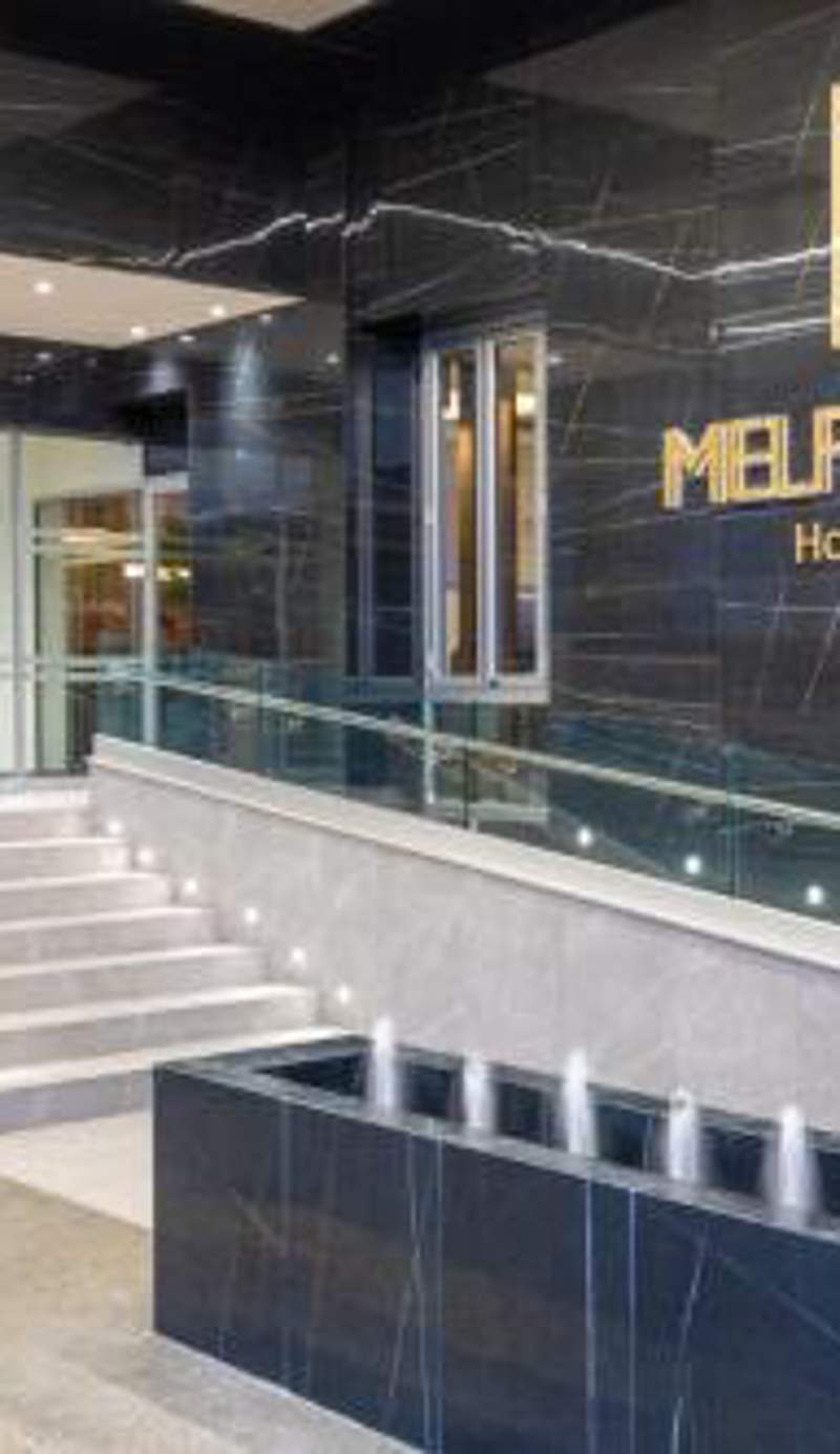 Melpo Antia Hotel & Suites