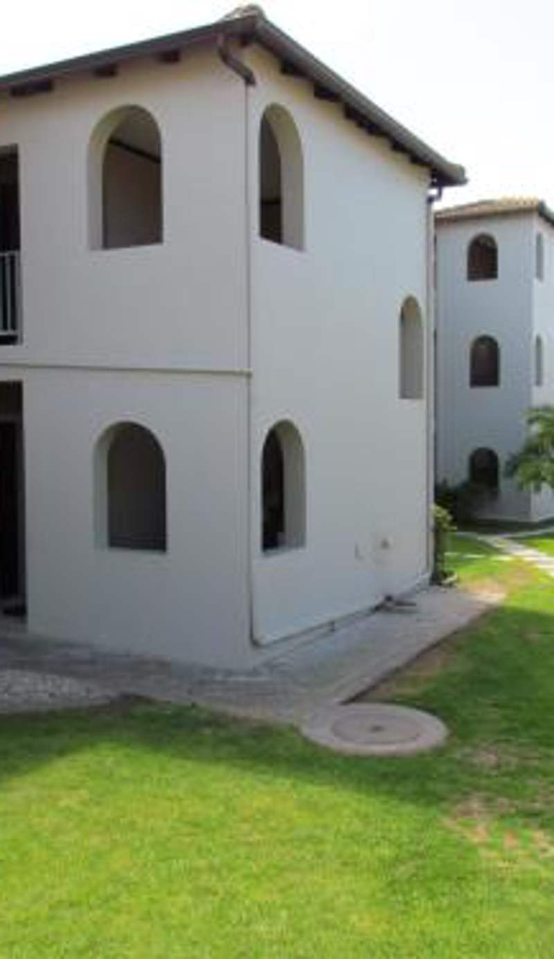 Santini Lace Self Catering Unit