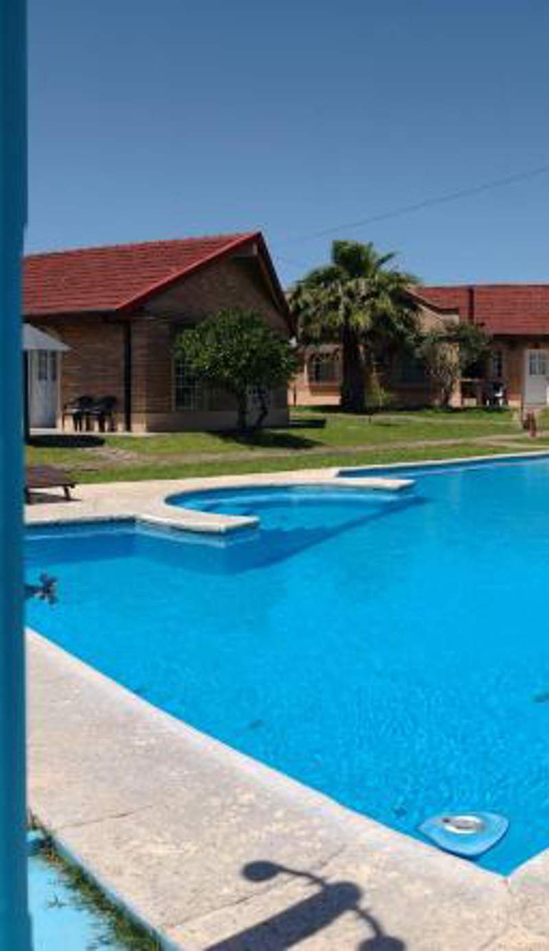Hotel de Campo con Piscina y Cabañas- Ideal Relax en Concordia