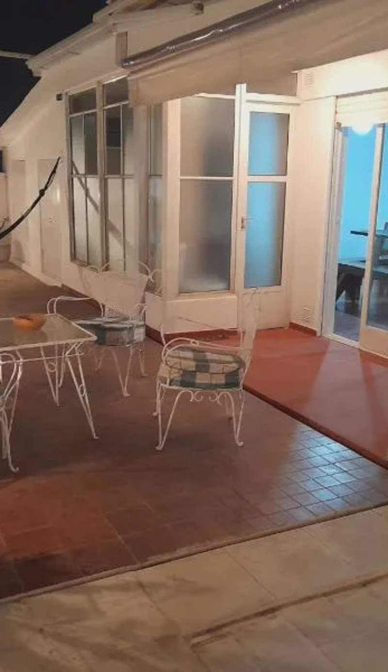 Departamento céntrico, en peatonal, con terraza