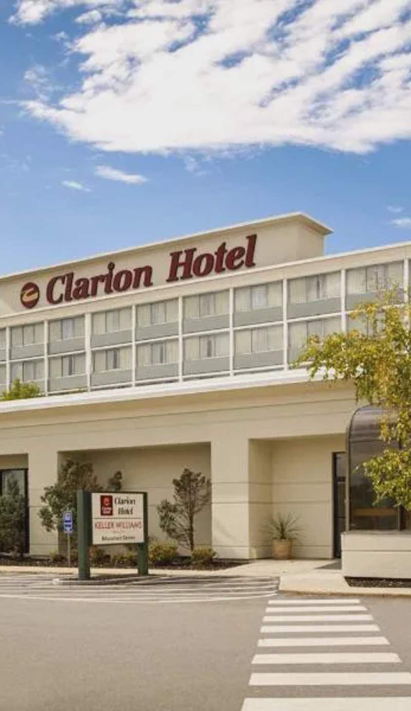 Clarion Hotel Portland Airport ME