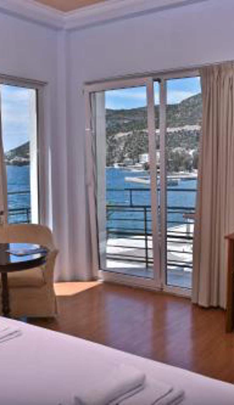 Grand Hotel Loutraki