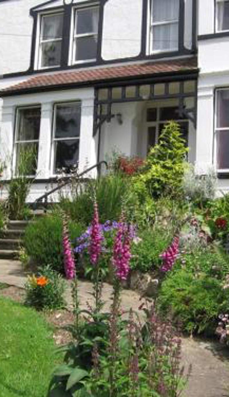 Bryn Derwen Guest House