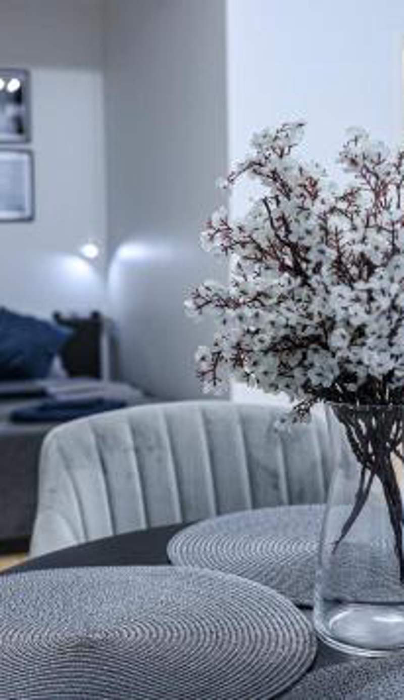 Grand Cozy Corner